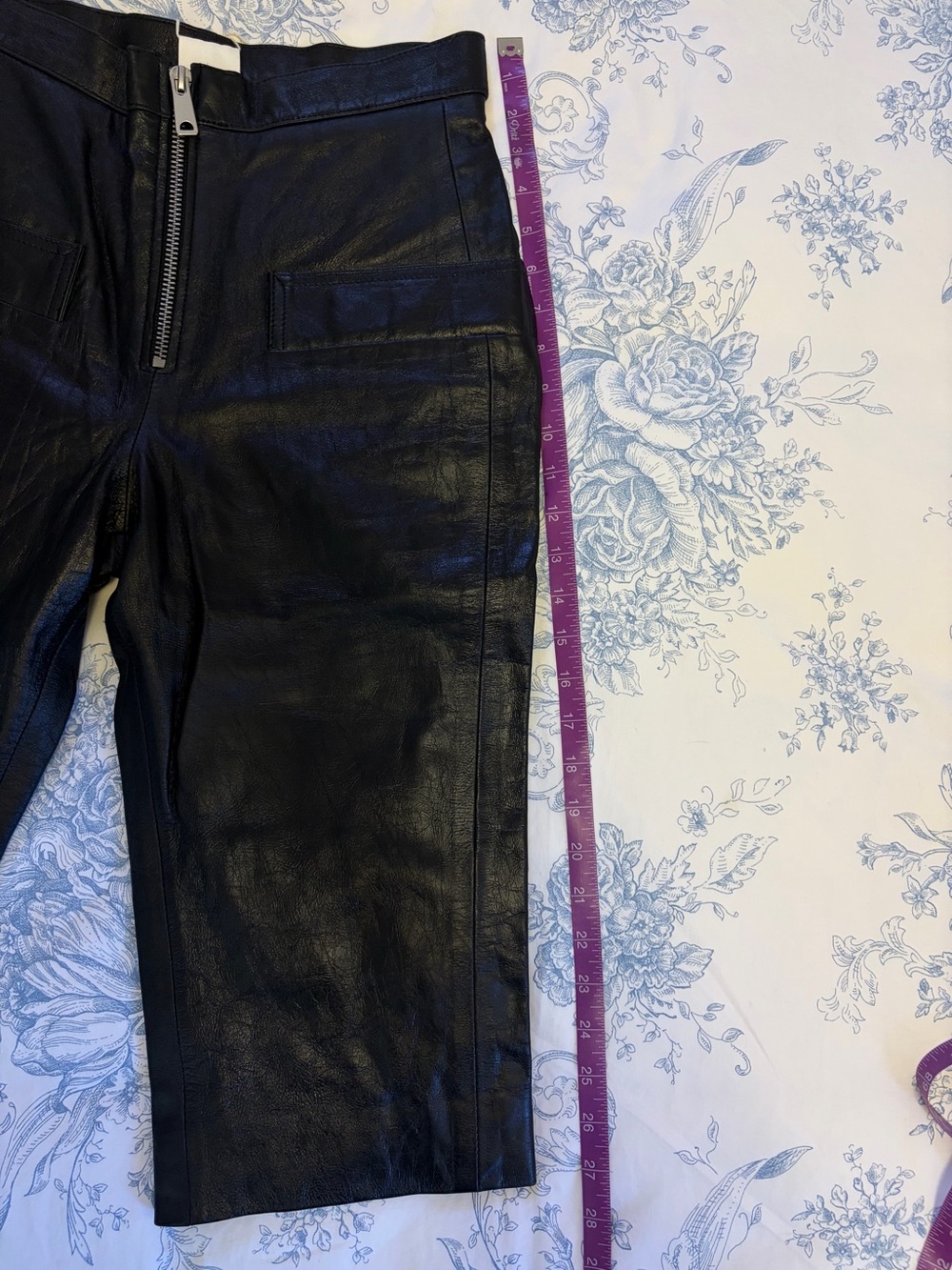 H&M Studio S/S 2021 Archival Genuine Leather Cropped Pants/ Long Shorts - Picture 7 of 10